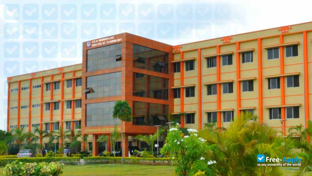 J K K Munirajah College of Technology фотография №5