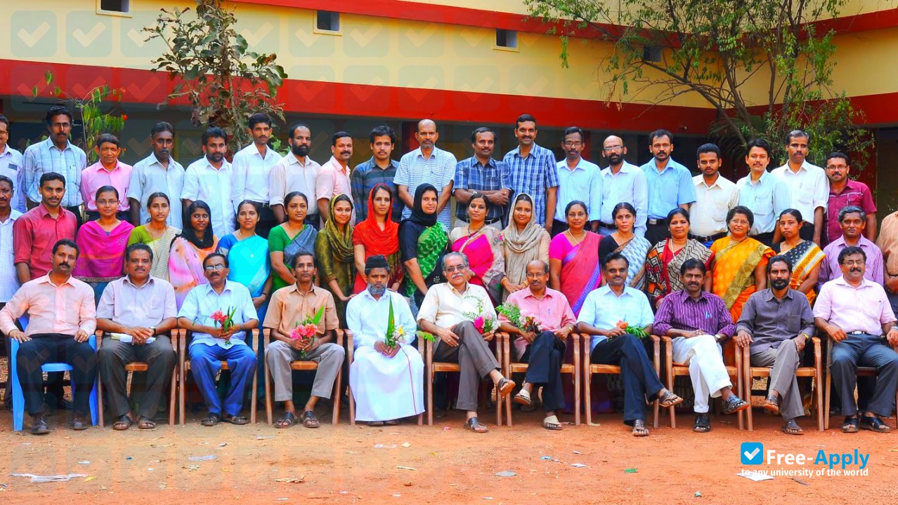 Foto de la Sir Syed College Taliparamba #2