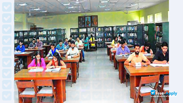 MCM D A V College Kangra photo #3