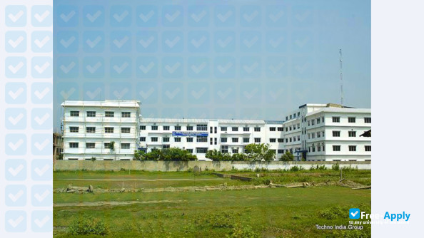 Abhedananda College photo #7