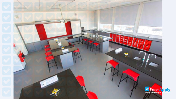 Foto de la Kingston College of Science #4
