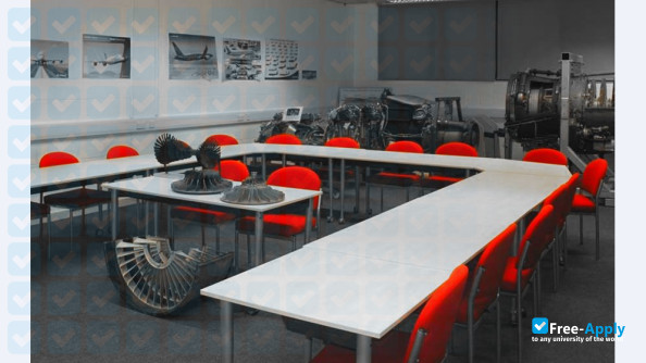 Kingston College of Science фотография №9