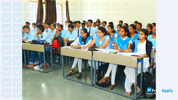MIT Engineering Management Arts Commerce & Science College in Pune фотография №4