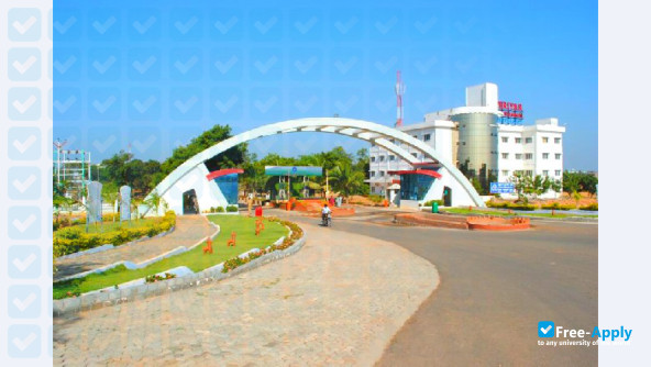 Periyar Maniammai University фотография №8