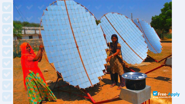 Barefoot College photo #21