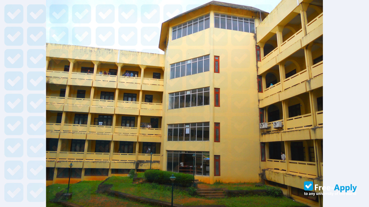 Photo de l’Model Engineering College #6