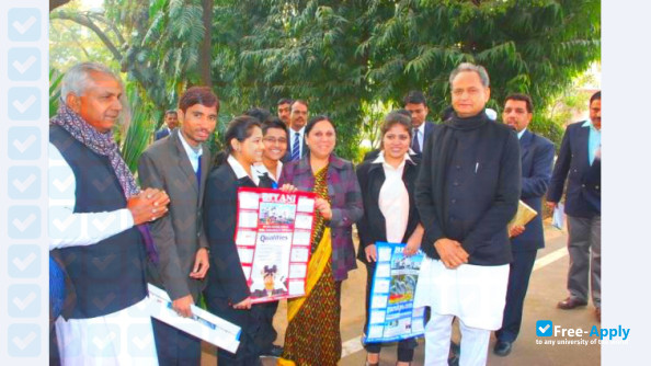Photo de l’Biyani International Institute of Engineering & Technology #3