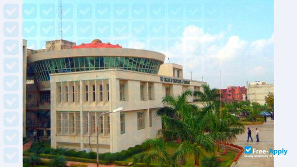 Photo de l’IEC College of Engineering and Technology #6