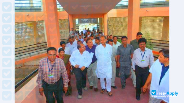 Photo de l’Rajasthan Ayurved University #5