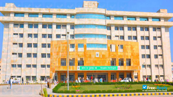 Foto de la Bhagat Phool Singh Medical College #6
