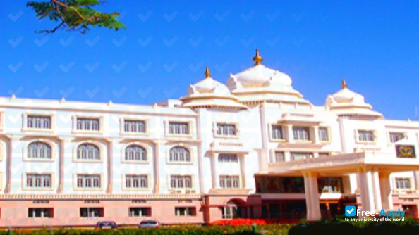 Sri Devaraj Urs University Medical College photo #6