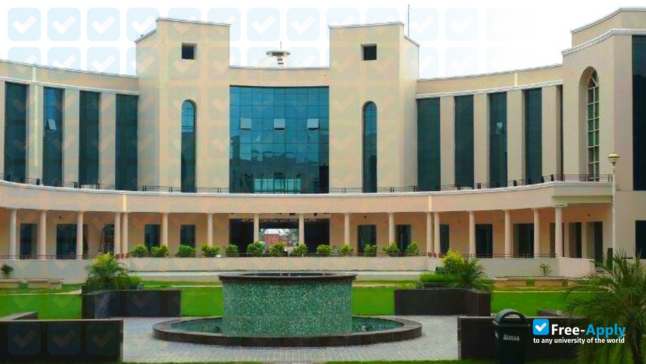 Rajiv Gandhi National University of Law photo #7