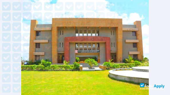Photo de l’Gardi Vidyapith B H Gardi College of Engineering & Technology Rajkot #6