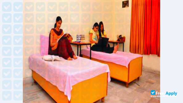 Photo de l’Potti Sriramulu College of Engineering & Technology #7