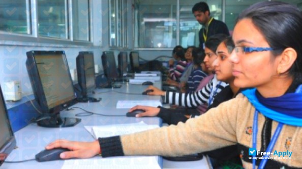 Foto de la Haryana Engineering College #7