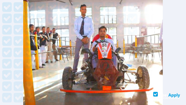 Bharat Institute of Technology Meerut photo #9