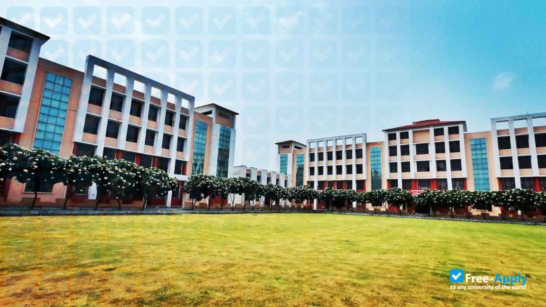 Bharat Institute of Technology Meerut photo #3