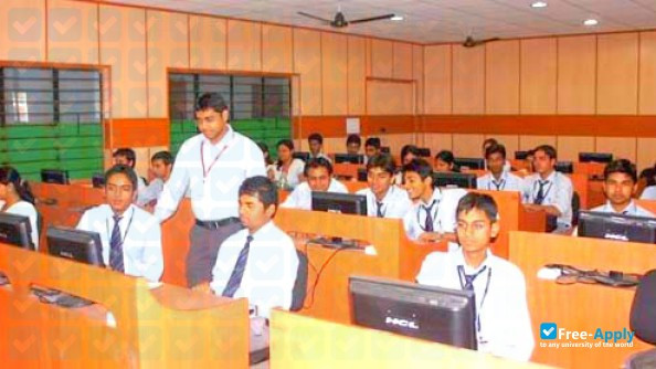 Bharat Institute of Technology Meerut photo #7