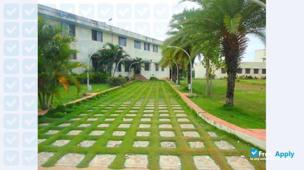 Foto de la Bharathidasan Engineering College #7