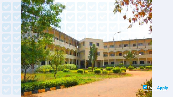 Foto de la Bharathidasan Engineering College #2
