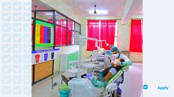 Photo de l’Inderprastha Dental College & Hospital #4