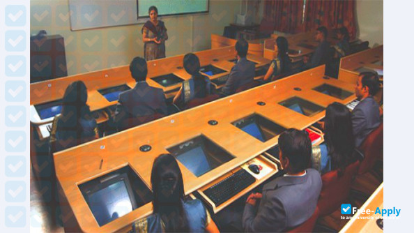 Photo de l’Balaji Institute of International Business #7