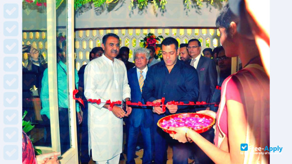 Foto de la Manoharbhai Patel Institute of Engineering and Technology #5