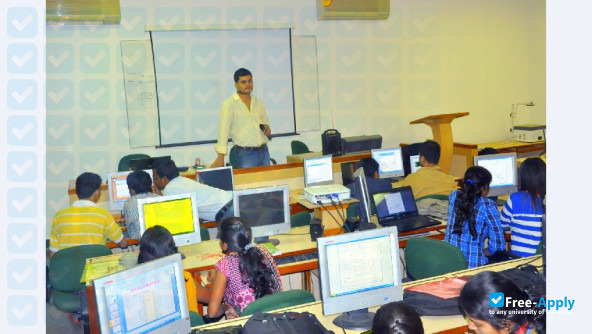 Foto de la Manoharbhai Patel Institute of Engineering and Technology #2