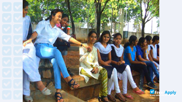Foto de la Manoharbhai Patel Institute of Engineering and Technology #4