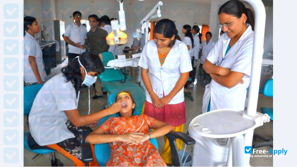 College of Dental Sciences and Research Center photo #6