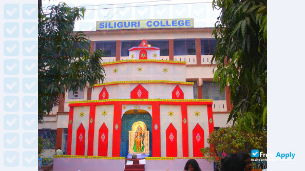 Photo de l’Siliguri College #3