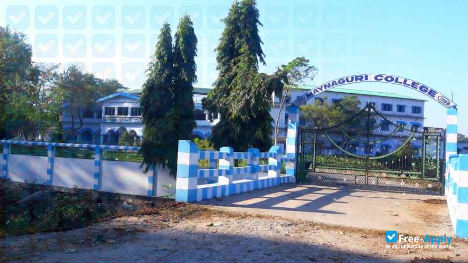 Foto de la Maynaguri College #2