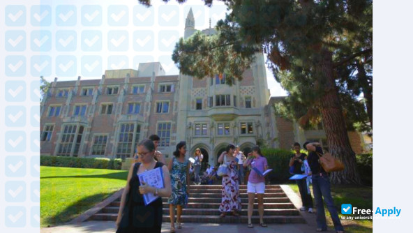 Foto de la BDS School of Law #7