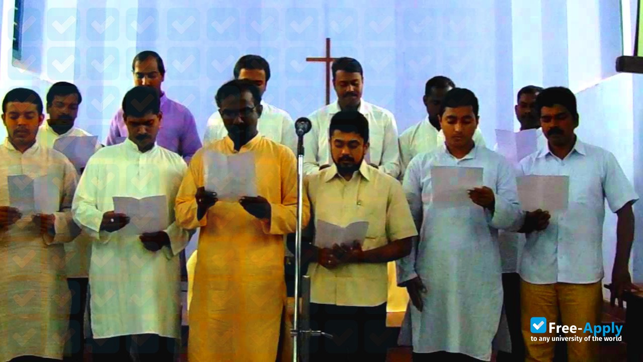 Foto de la Kerala United Theological Seminary #7