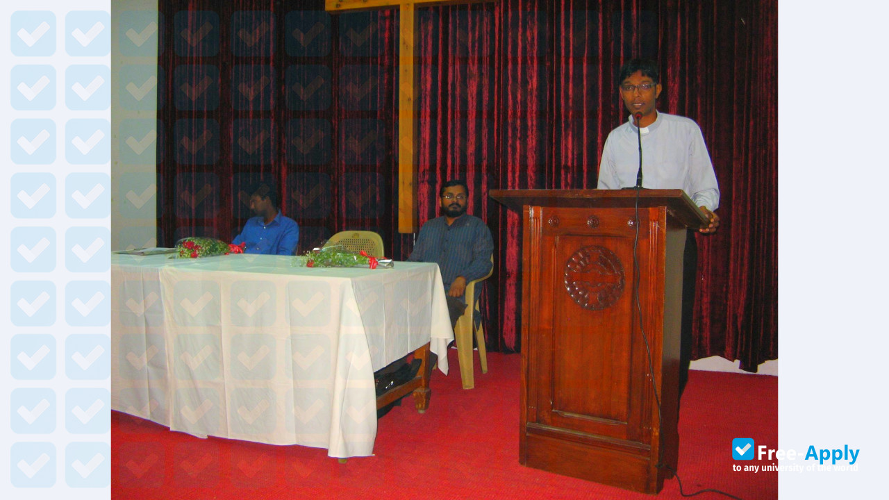 Foto de la Kerala United Theological Seminary #8