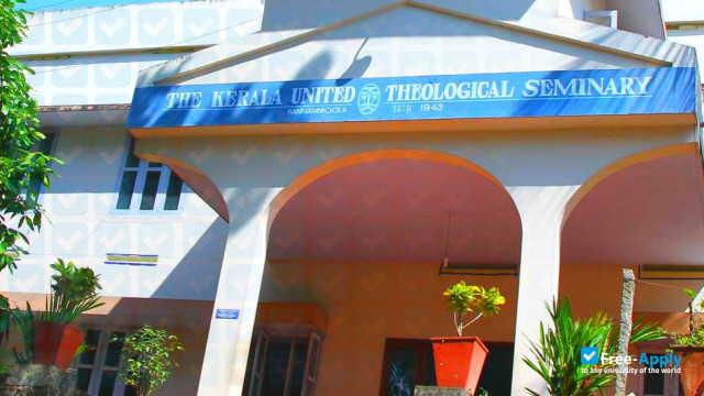 Foto de la Kerala United Theological Seminary #10