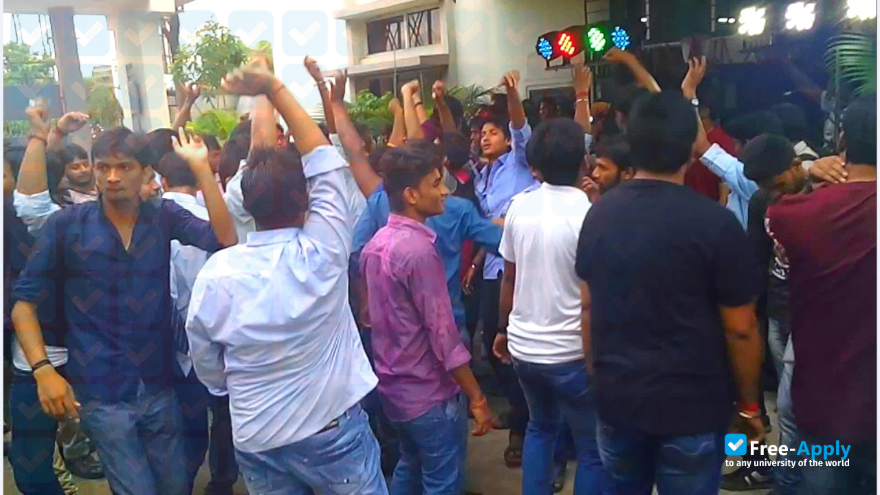 Photo de l’Bengal College of Polytechnic #4