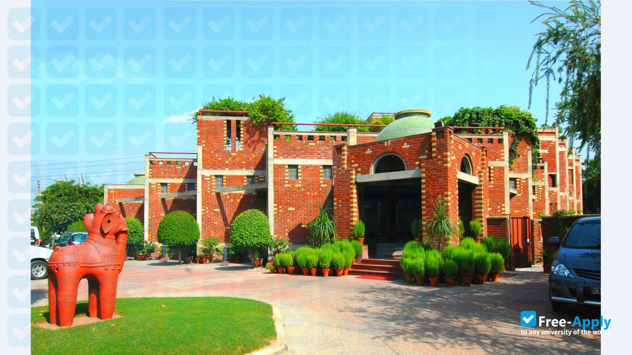 University Institute photo #8