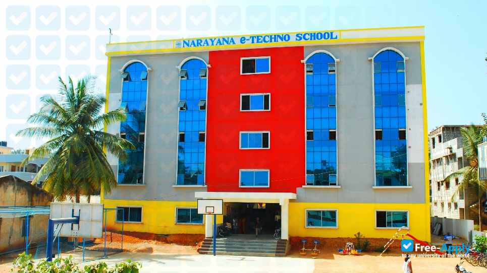 Foto de la Narayana E. Techno School #6