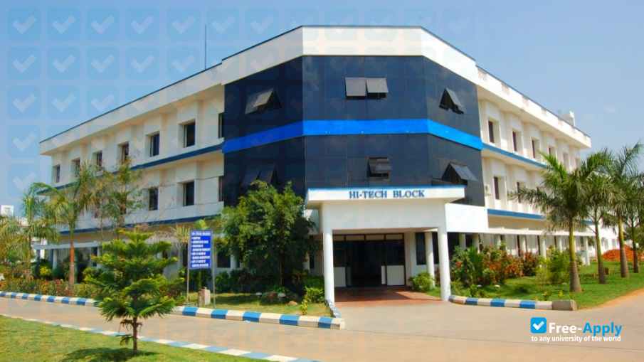 Foto de la GKM College of Engineering and Technology Chennai #4
