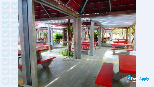 Rajalakshmi Engineering College photo #8