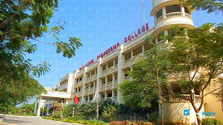 Rajalakshmi Engineering College photo #10