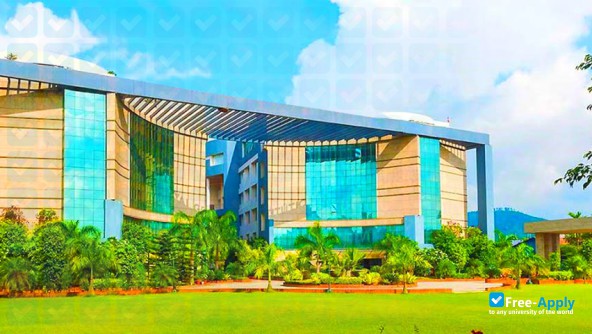Royal Global University фотография №3