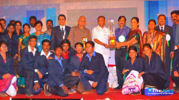 Photo de l’Velammal College of Engineering and Technology #7