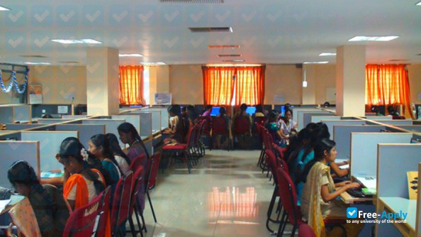 Photo de l’Velammal College of Engineering and Technology #2