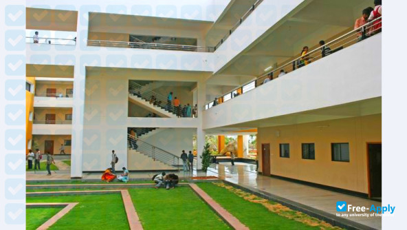 Photo de l’Bharat Institute of Engineering and Technology #1