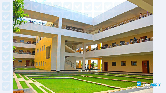 Photo de l’Bharat Institute of Engineering and Technology #2