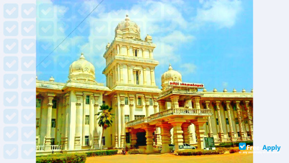 Tamil University фотография №5
