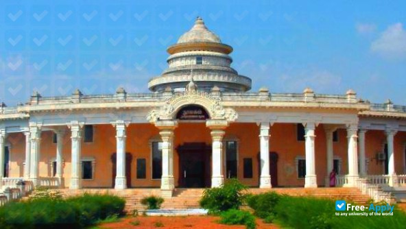 Tamil University фотография №3
