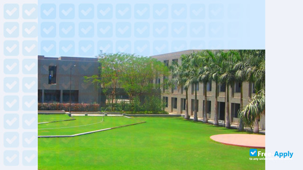 V V P College of Engineering & Technology Rajkot photo #5
